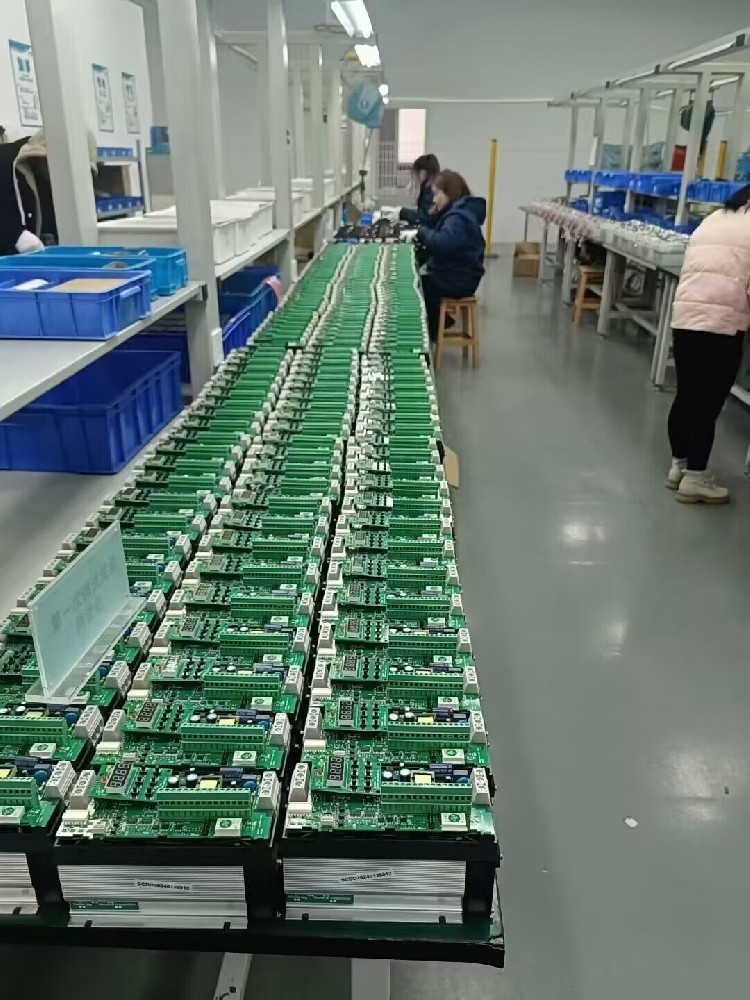 电力调解器在运行时最大电流逐步降低是为什么？？？？？