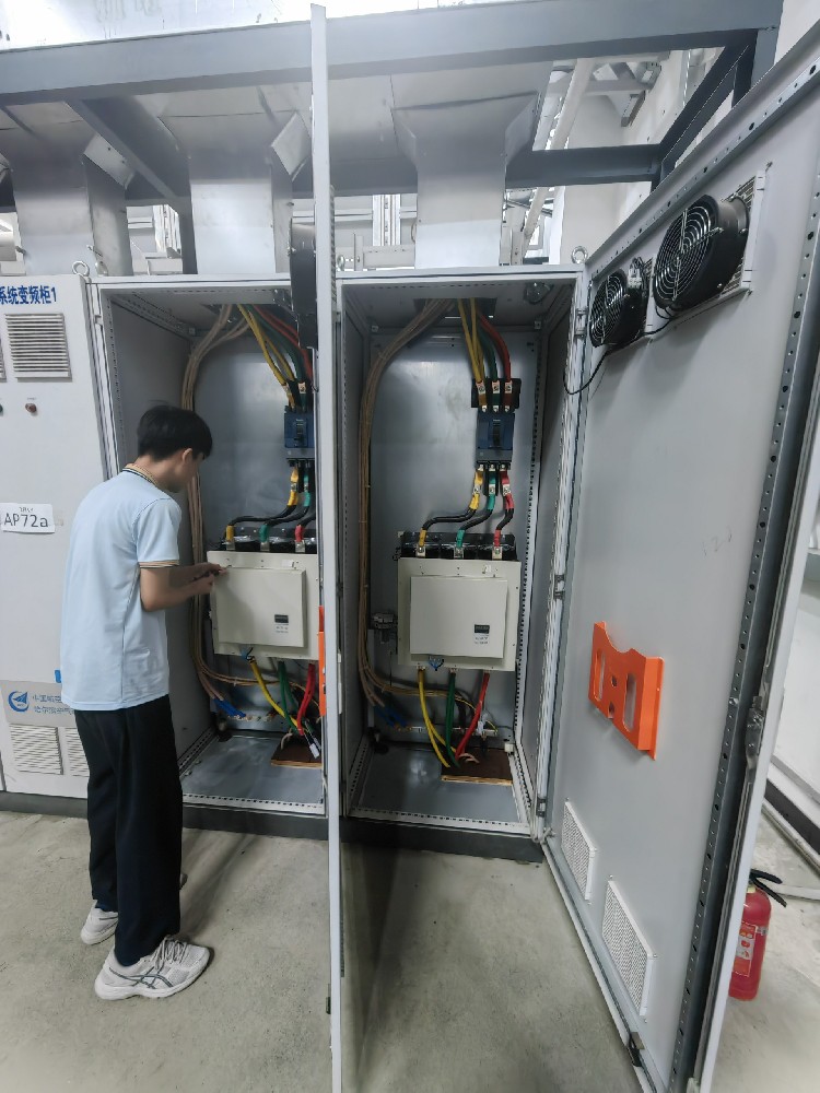 电力调解器在极端天气条件下（如高温、强风、暴雨等）的可靠性包管步伐有哪些？？？