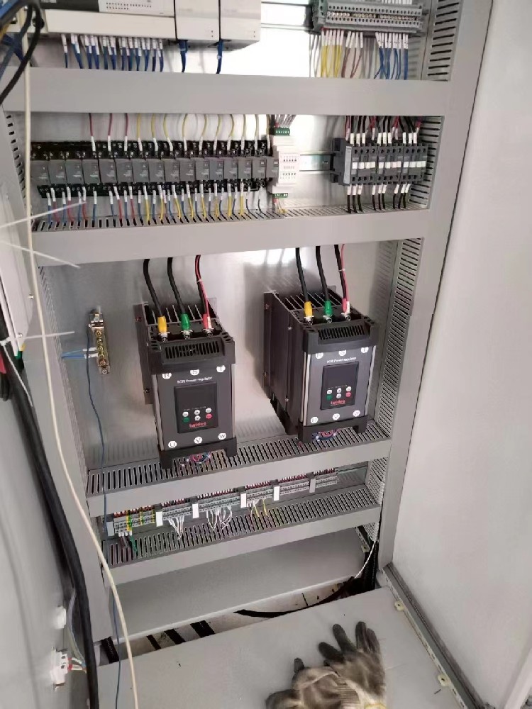 电力调解器在运行中误触紧迫阻止按钮，，，，，恢复正常运行需要举行哪些操作和检查？？？？？？