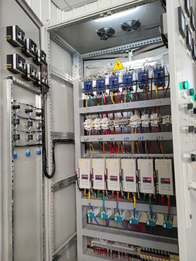 揭秘工业温控黑科技：怎样实现装备 0 误差精准运行？？？